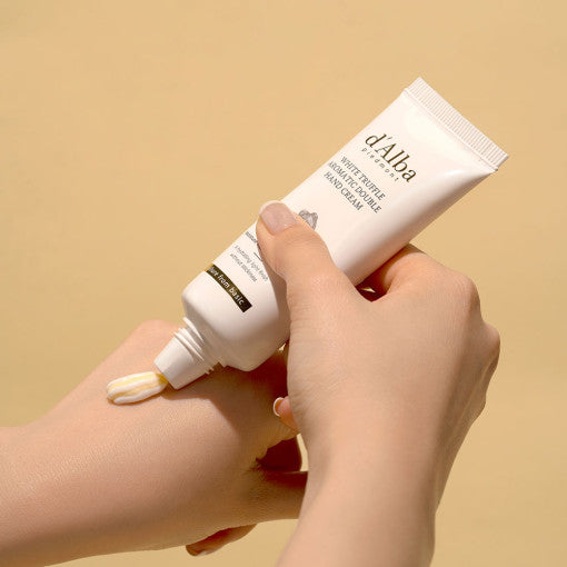 d'Alba Aromatische Doppelhandcreme mit weißem Trüffel, 50 ml